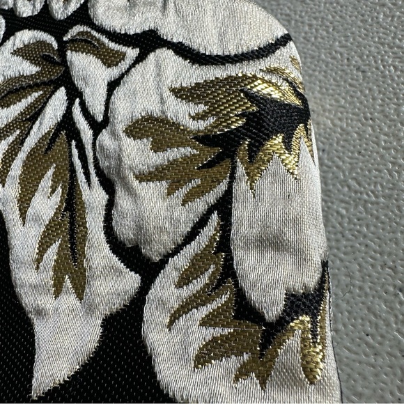 place Girls Sleeveless Black And Gold Metallic - Picture 3 of 7